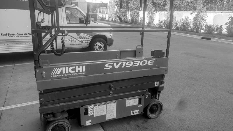 AICHI SV1930E electric scissor lift